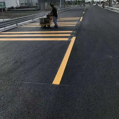 道路標線涂料全解析 冷噴劃線漆與停車場車位標線涂料選購指南